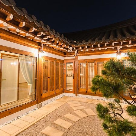 Готель El House Кьонджу Екстер'єр фото