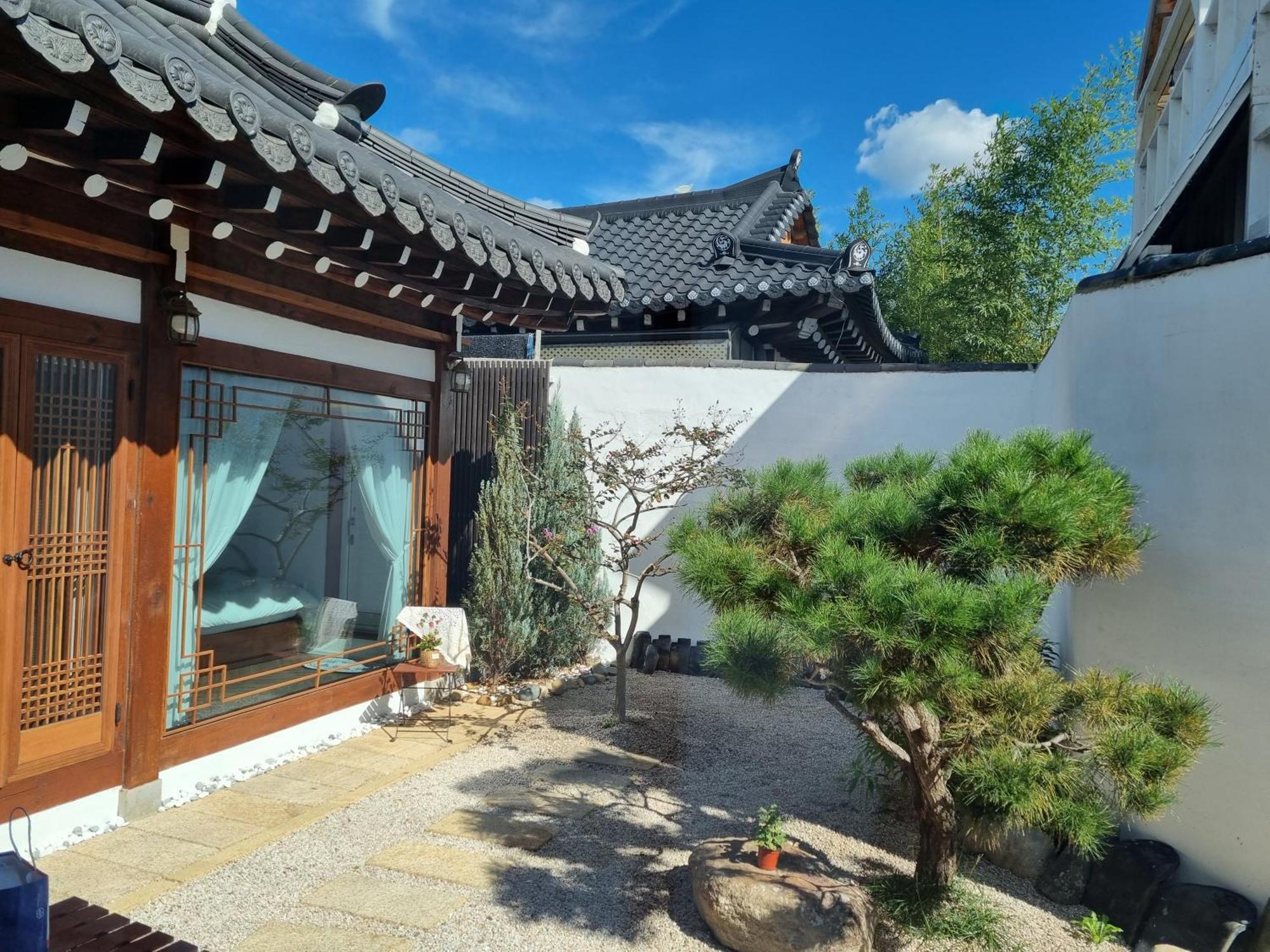 Готель El House Кьонджу Екстер'єр фото
